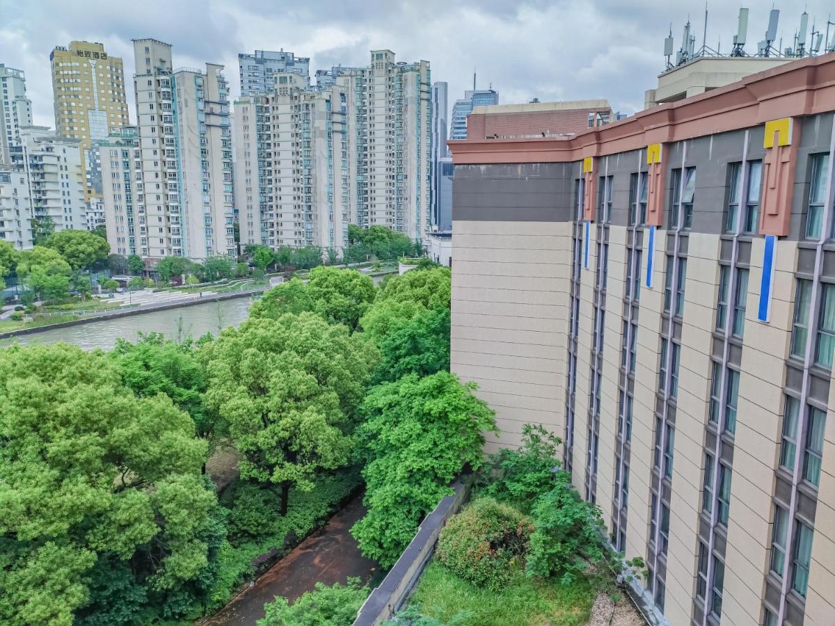 Holiday Inn Express Shanghai Putuo, An Ihg Hotel Exterior photo